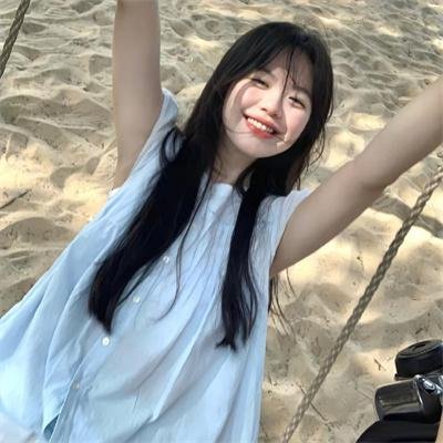 年下狼狗撩得姐姐面红心跳